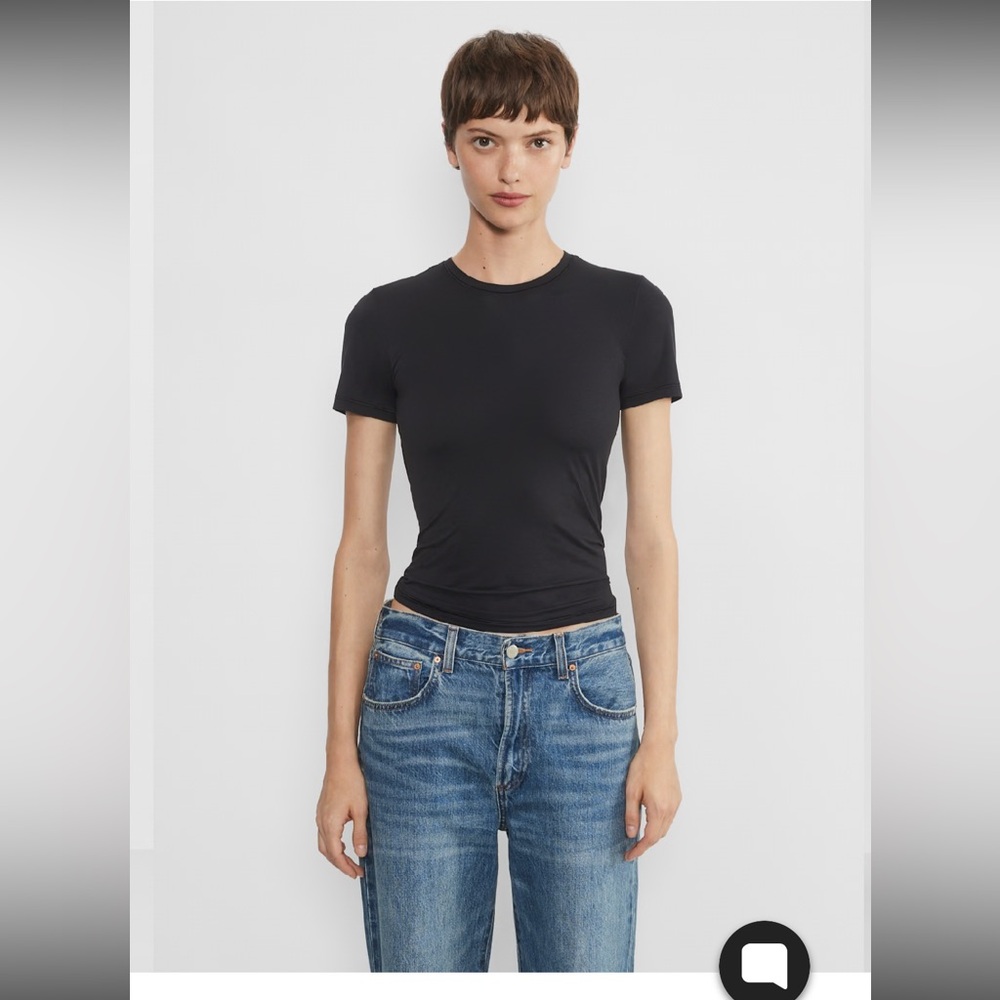 🧡 NWT Aritzia Wilfred (Re)Touch™ Emmer T-Shirt Ultra-soft, second-skin Crewneck
